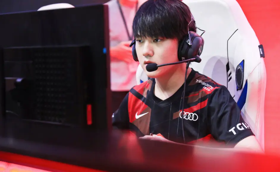 包含JackeyLove爆冷击败巴塞罗那，突破纪录引爆全场！的词条