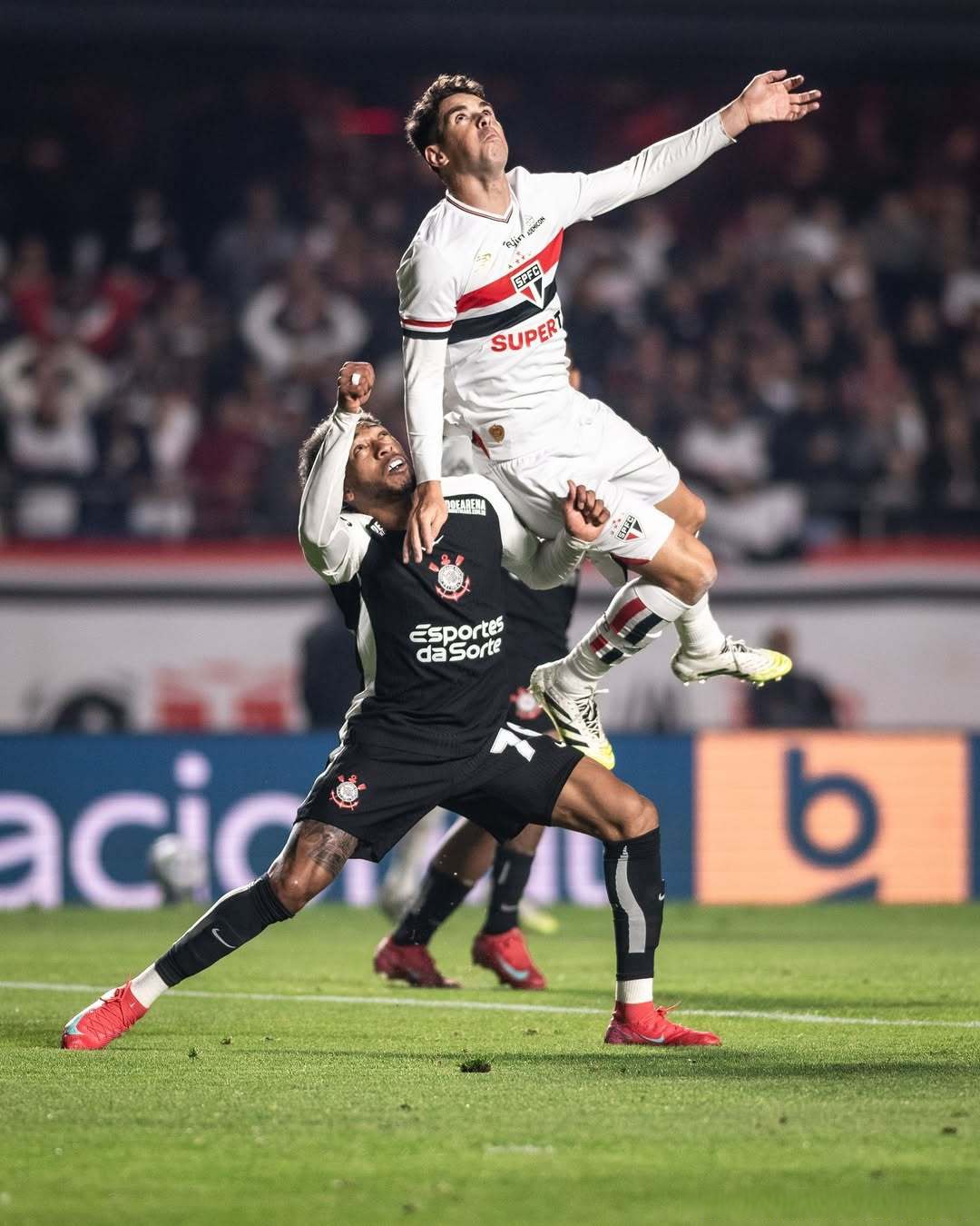 九游游戏包含转折点！多伦多猛龙防线松动，德甲国际比赛日攻防权衡，态度坚定，细节决定成败的词条